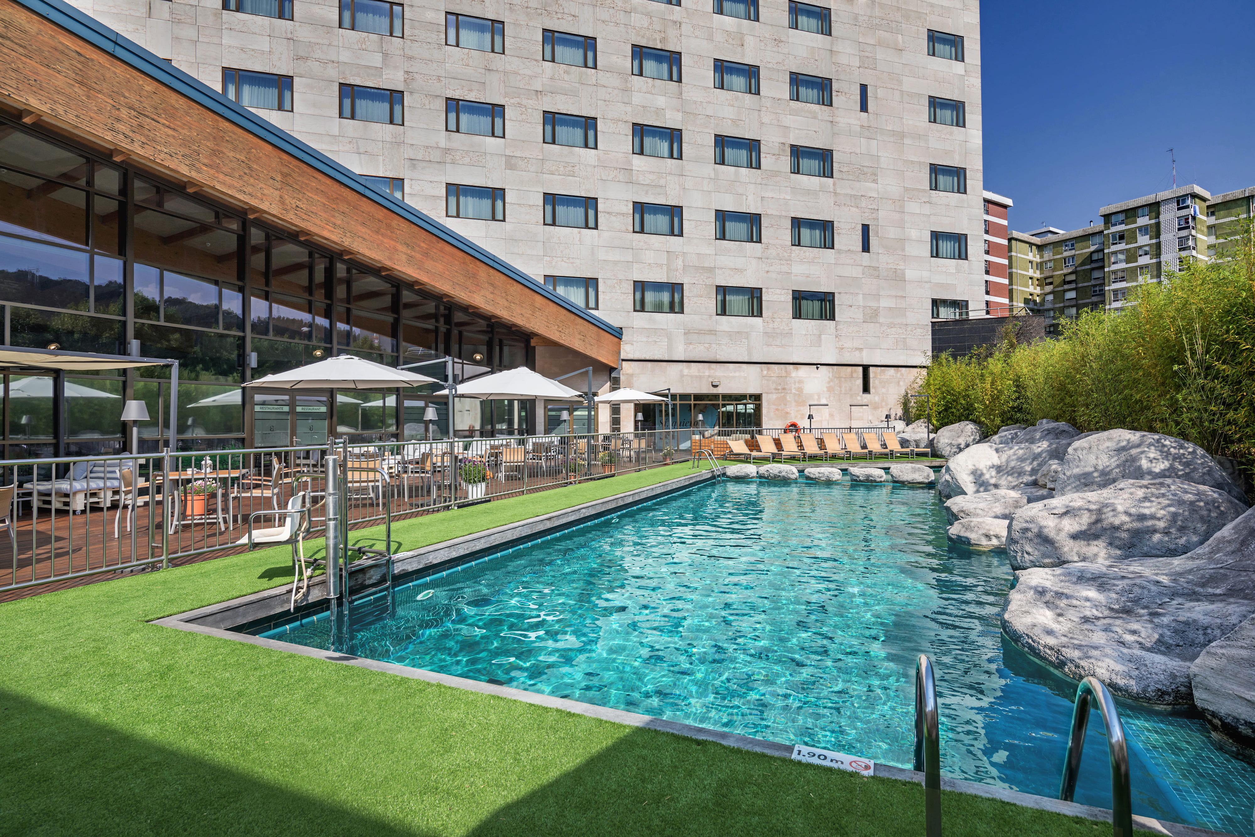 Hotel Puerta De Bilbao Barakaldo Eksteriør bilde